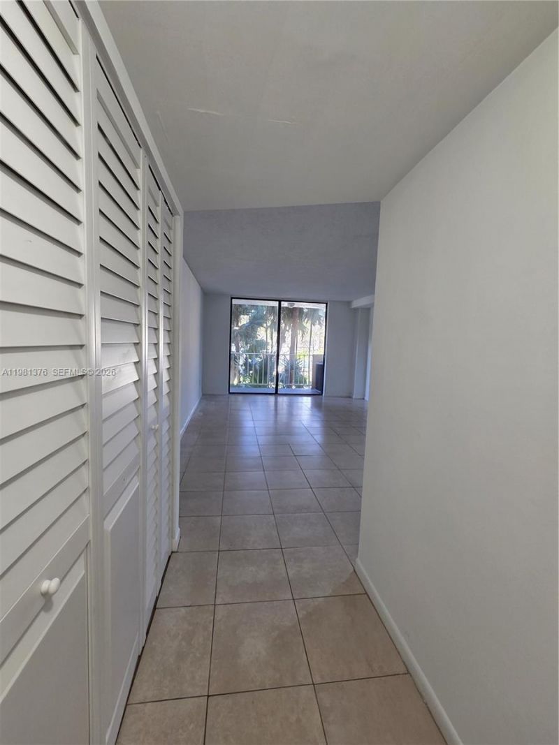 2350 NE 135th St , Unit 201, North Miami, FL 33181 Photo