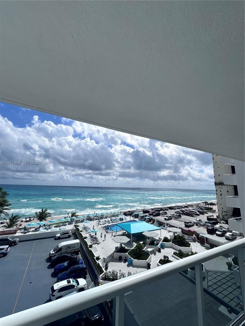 3140 S Ocean Dr , Unit 506, Hallandale Beach, FL 33009 Photo
