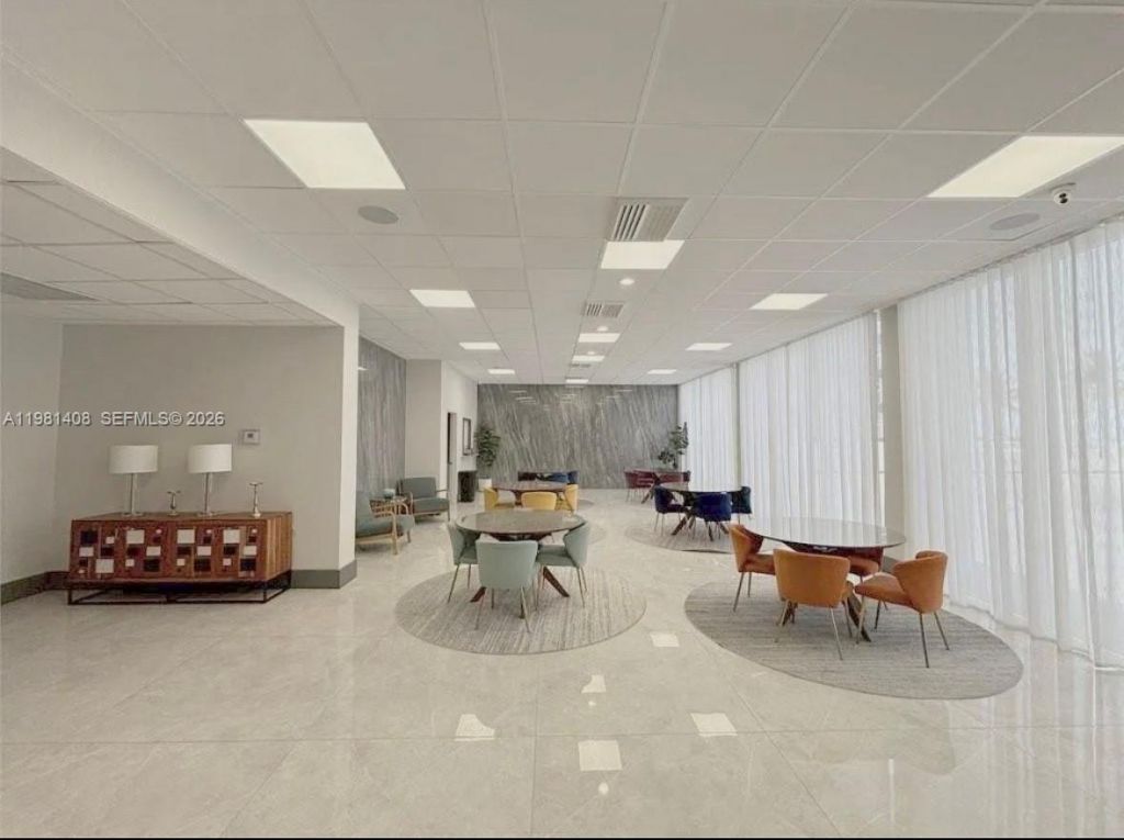 3140 S Ocean Dr , Unit 506, Hallandale Beach, FL 33009 Photo