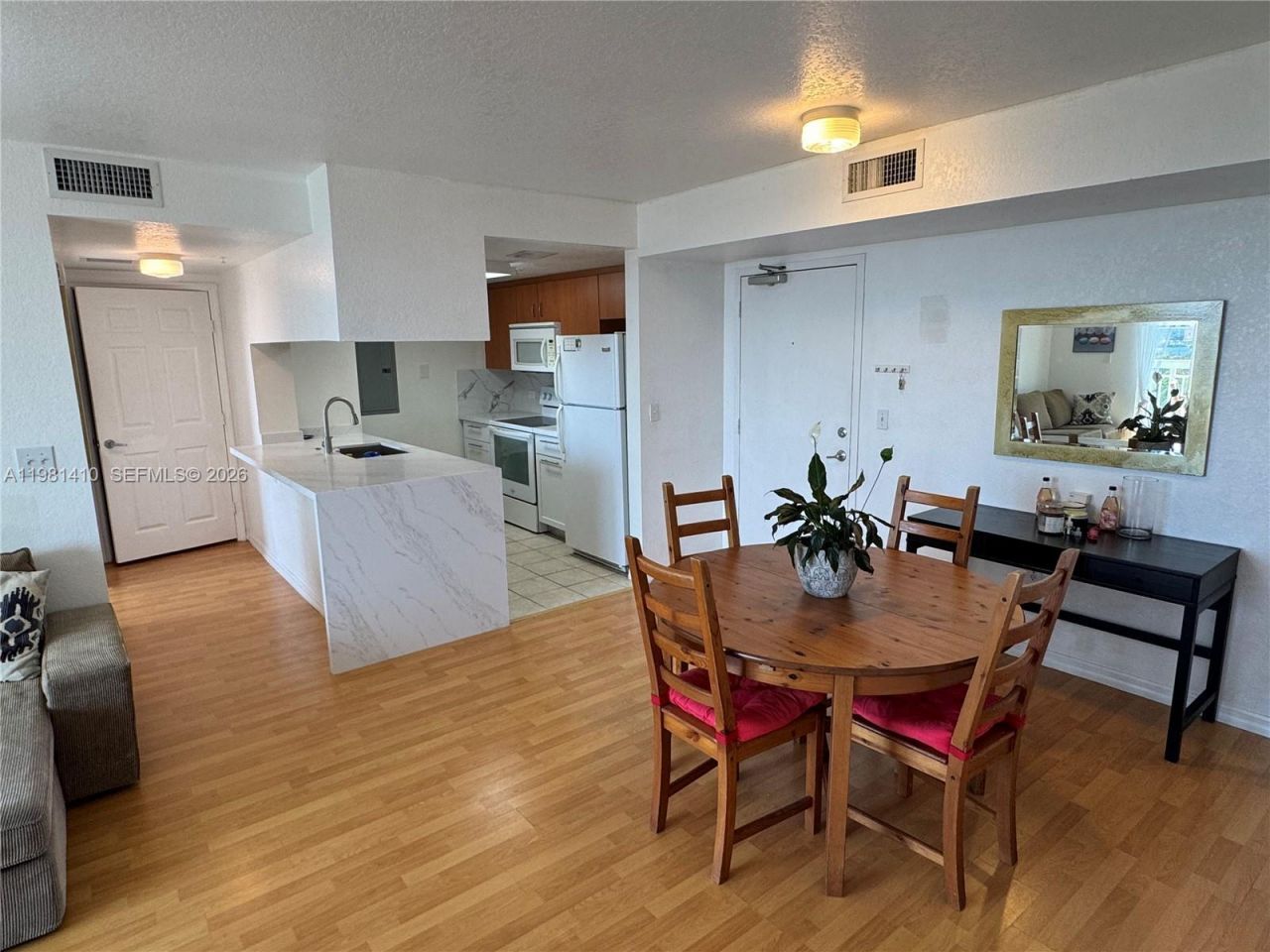 816 NW 11th St, Unit 1108, Miami, FL 33136 Photo