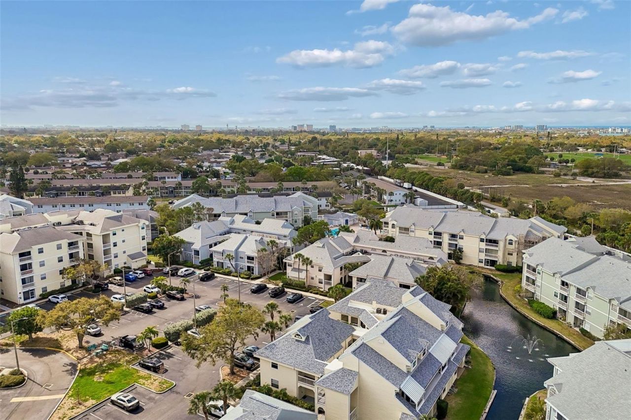 6915 Stones Throw Circle N, Unit 3106, Saint Petersburg, FL 33710 Photo