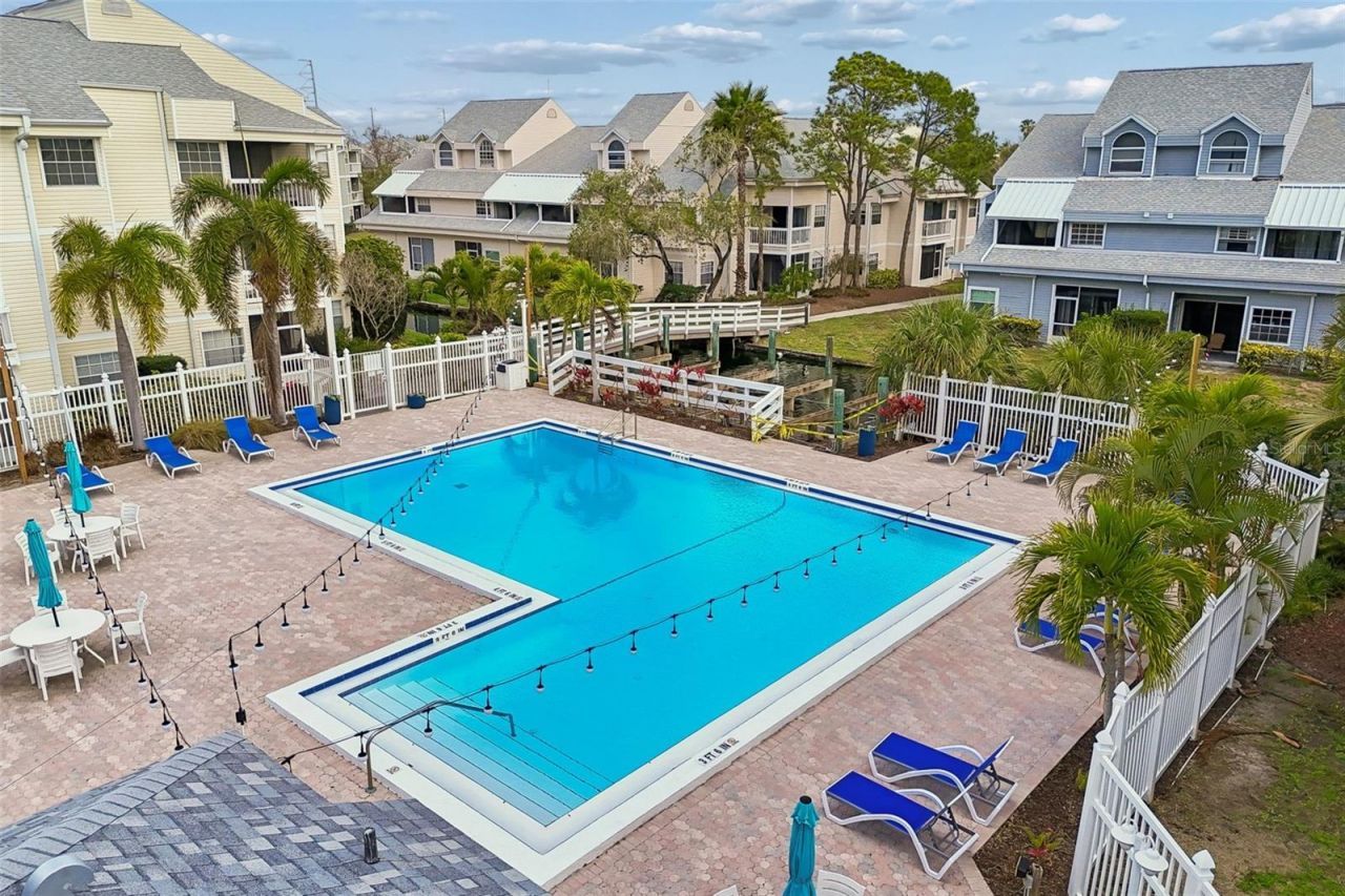 6915 Stones Throw Circle N, Unit 3106, Saint Petersburg, FL 33710 Photo