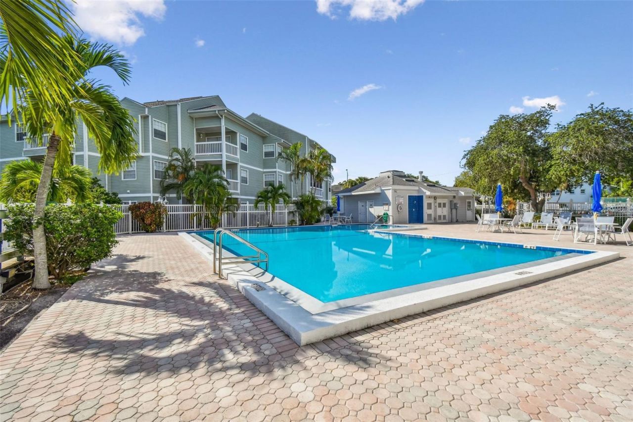 6915 Stones Throw Circle N, Unit 3106, Saint Petersburg, FL 33710 Photo