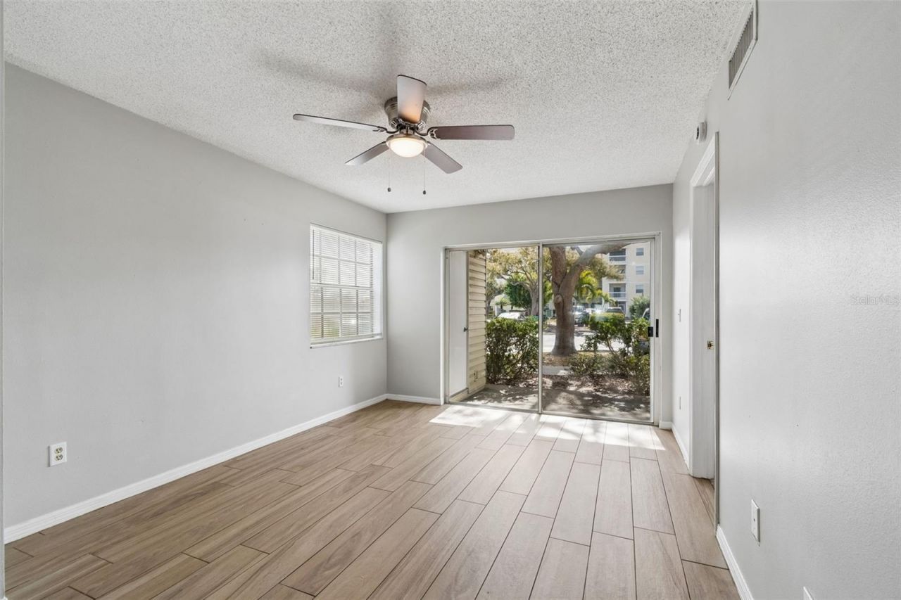 6915 Stones Throw Circle N, Unit 3106, Saint Petersburg, FL 33710 Photo