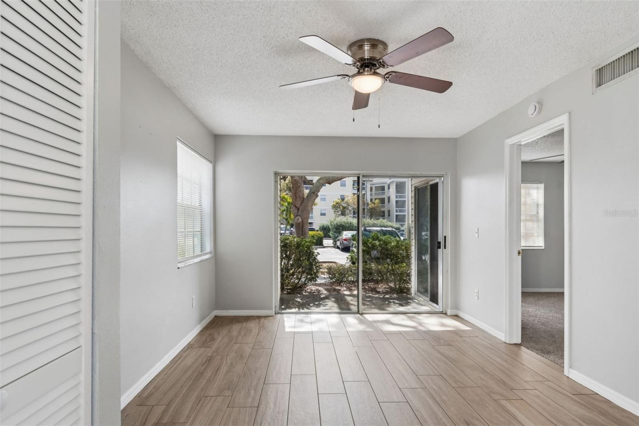 6915 Stones Throw Circle N, Unit 3106, Saint Petersburg, FL 33710 Photo