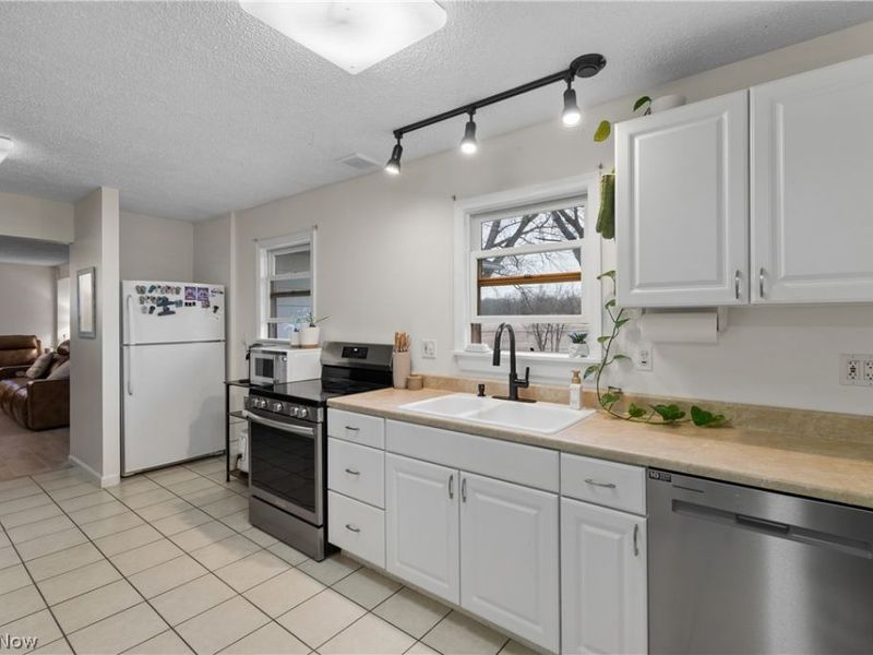 5789 E Law Road, Valley City, OH 44280 Photo 11