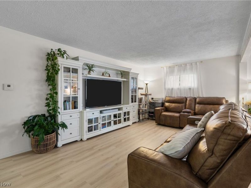 5789 E Law Road, Valley City, OH 44280 Photo 4