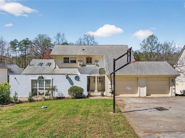 10083 Lakeview Parkway, Villa Rica, GA 30180