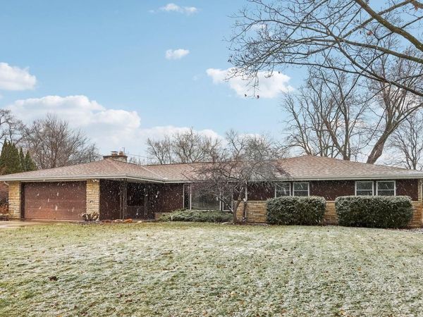 21840 Greendale DRIVE, Waukesha, WI 53186