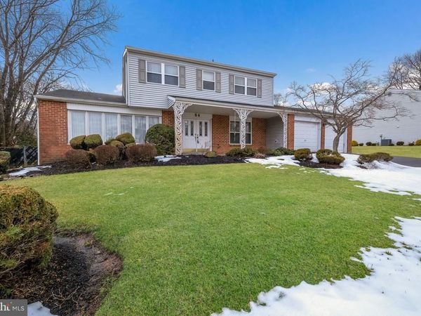 64 SPRINGWOOD DRIVE, SOUTHAMPTON, PA 18966