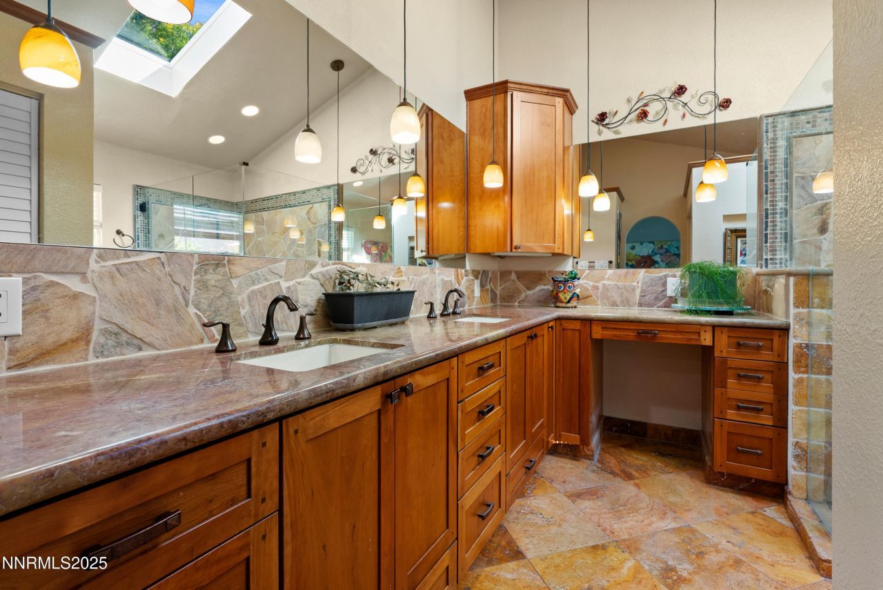 6435 Meadow Valley Lane, Reno, NV 89519 Photo