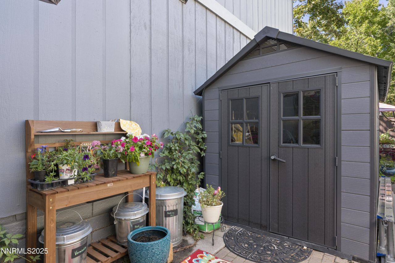 6435 Meadow Valley Lane, Reno, NV 89519 Photo