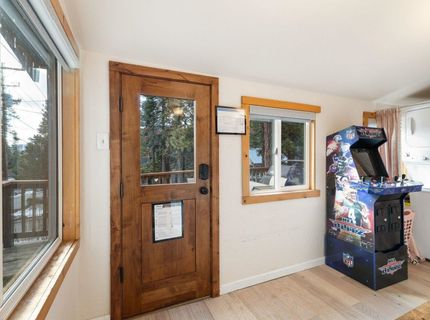 604 Chipmunk Street, Kings Beach, CA 96143 Photo