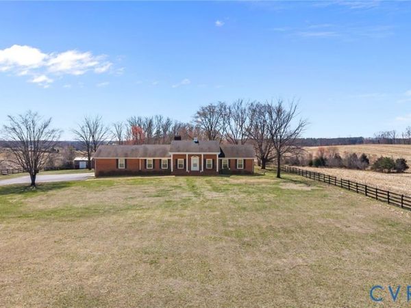 3258 W River Road , Scottsville, VA 24590