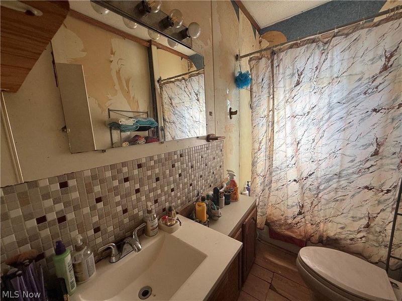 357B Rosser Avenue, Bellaire, OH 43906 Photo 9