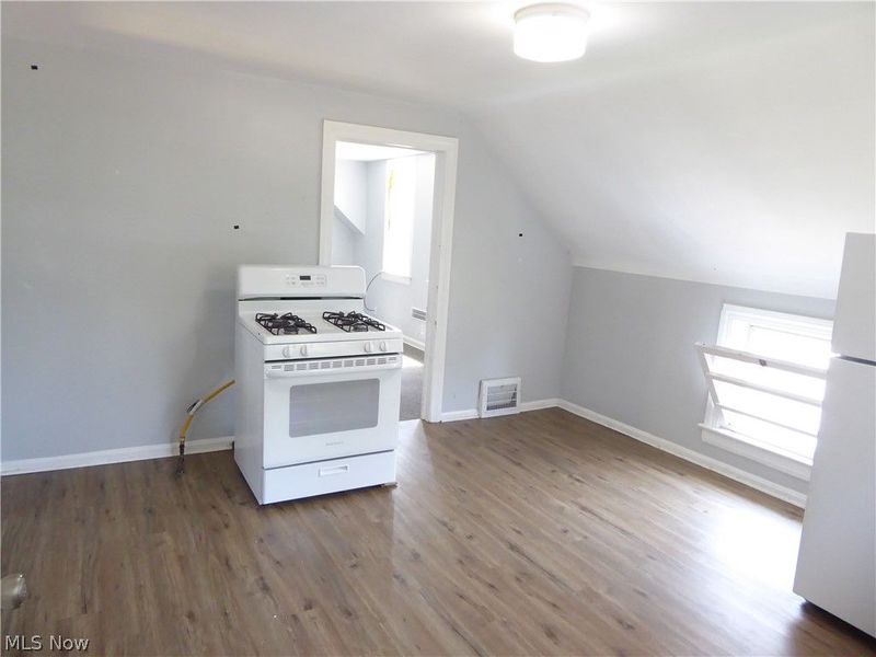 3336 W 54th Street, Cleveland, OH 44102 Photo 10