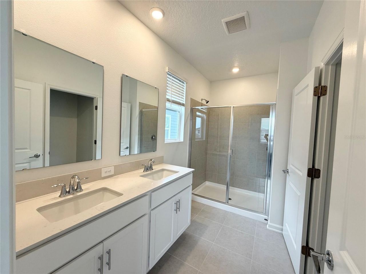 660 Bayern Lane , Debary, FL 32713 Photo