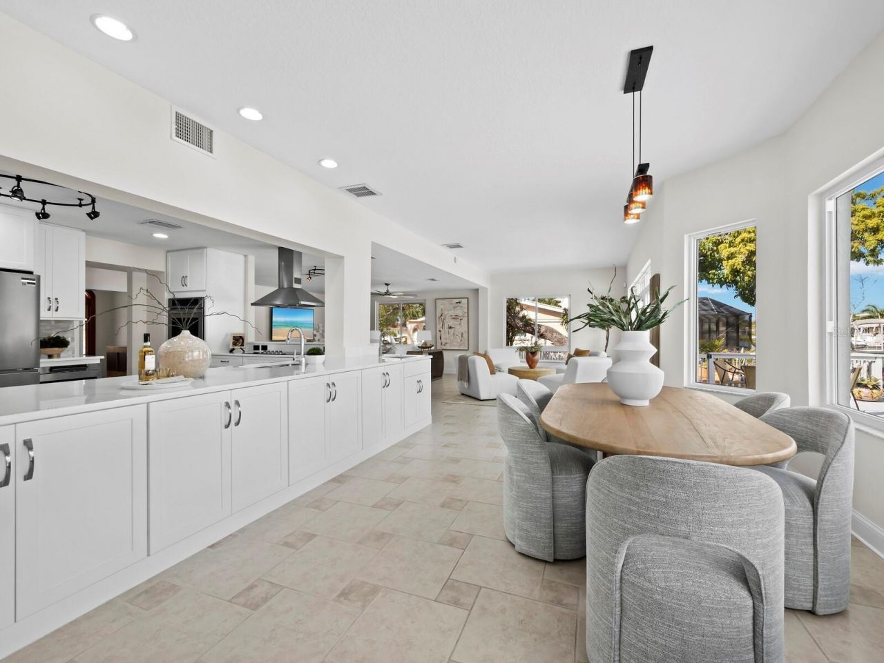 951 Contento St., Siesta Key, FL 34242 Photo