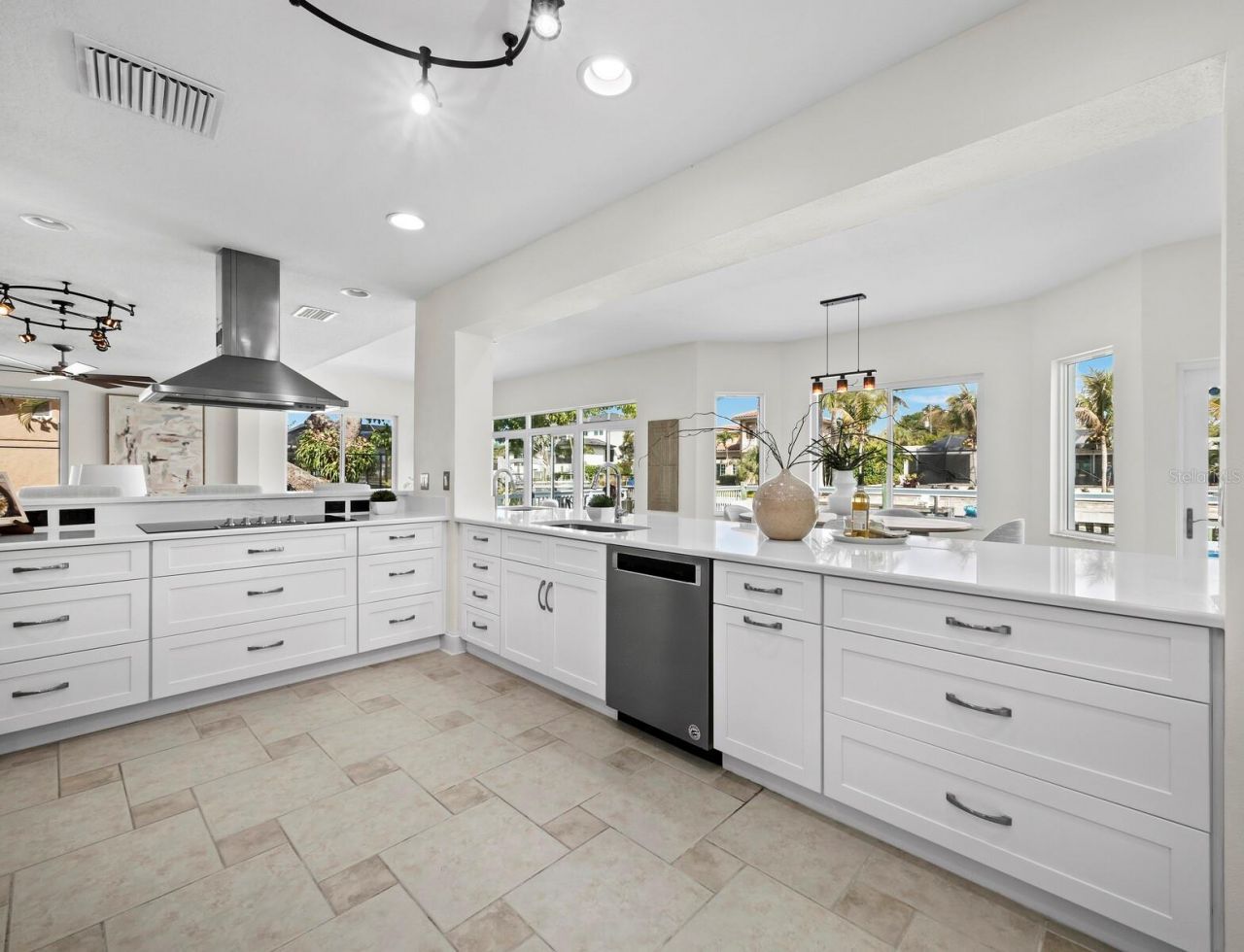 951 Contento St., Siesta Key, FL 34242 Photo