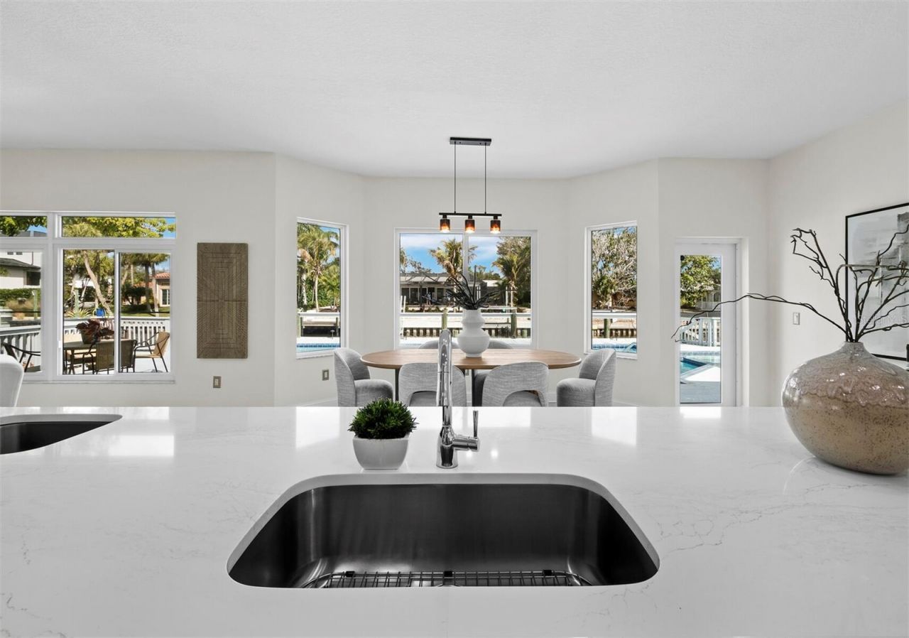 951 Contento St., Siesta Key, FL 34242 Photo