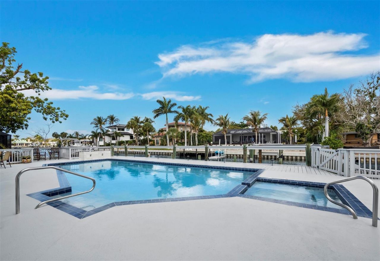 951 Contento St., Siesta Key, FL 34242 Photo