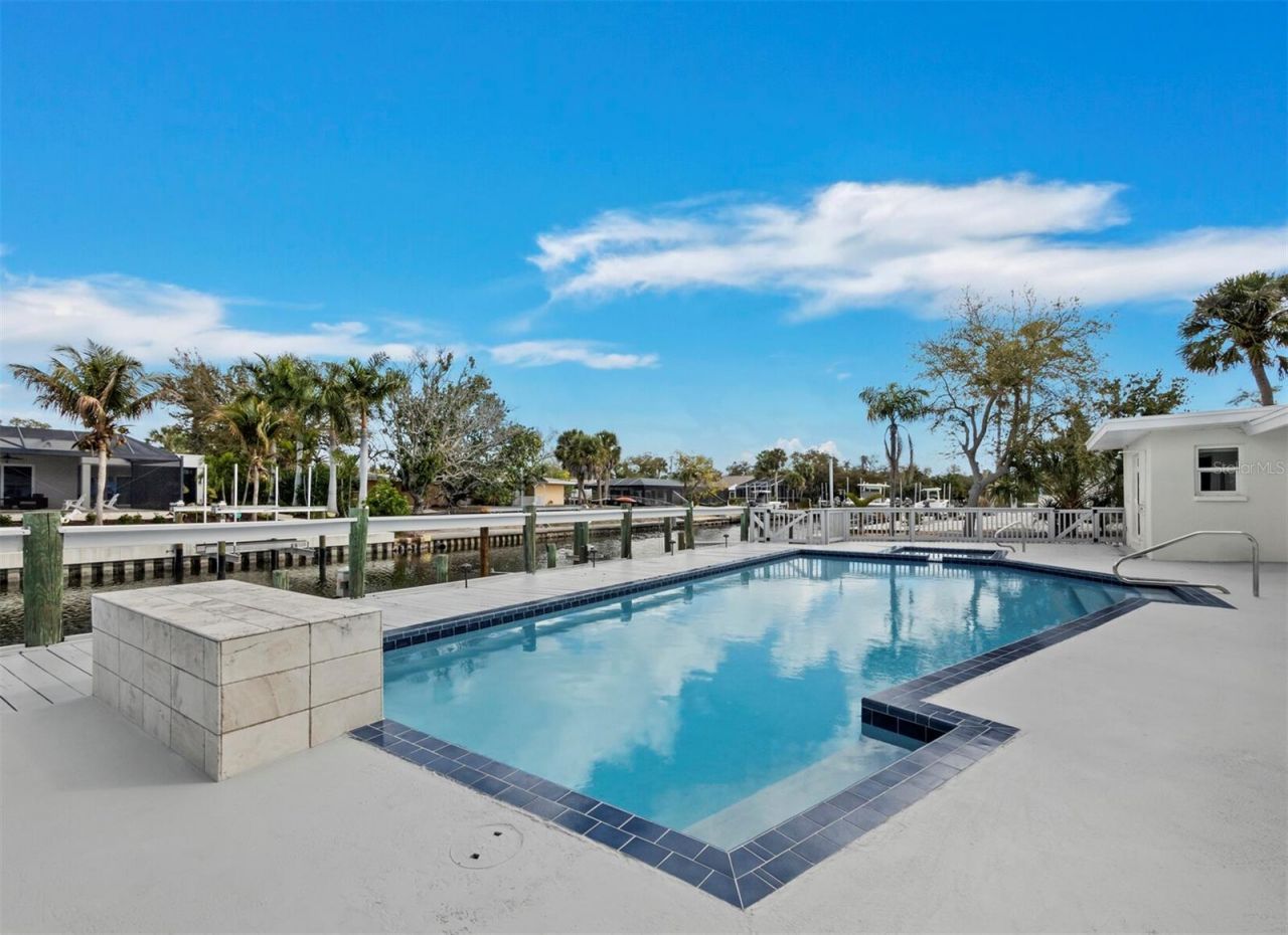 951 Contento St., Siesta Key, FL 34242 Photo