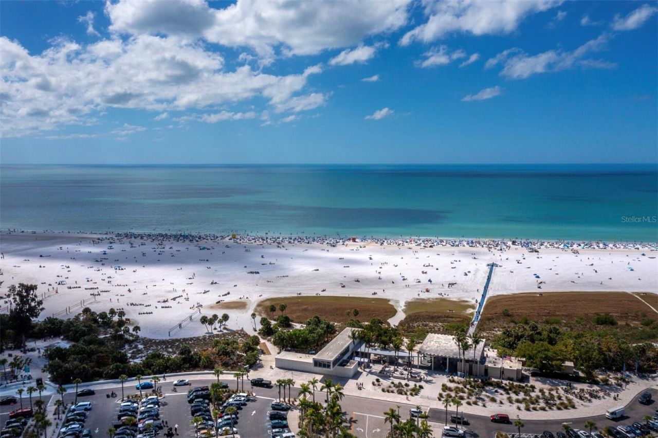 951 Contento St., Siesta Key, FL 34242 Photo