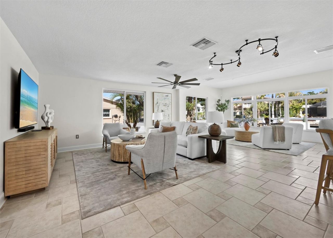 951 Contento St., Siesta Key, FL 34242 Photo