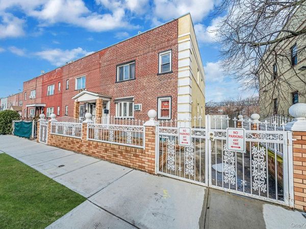 10229 184th Street, Hollis, NY 11423