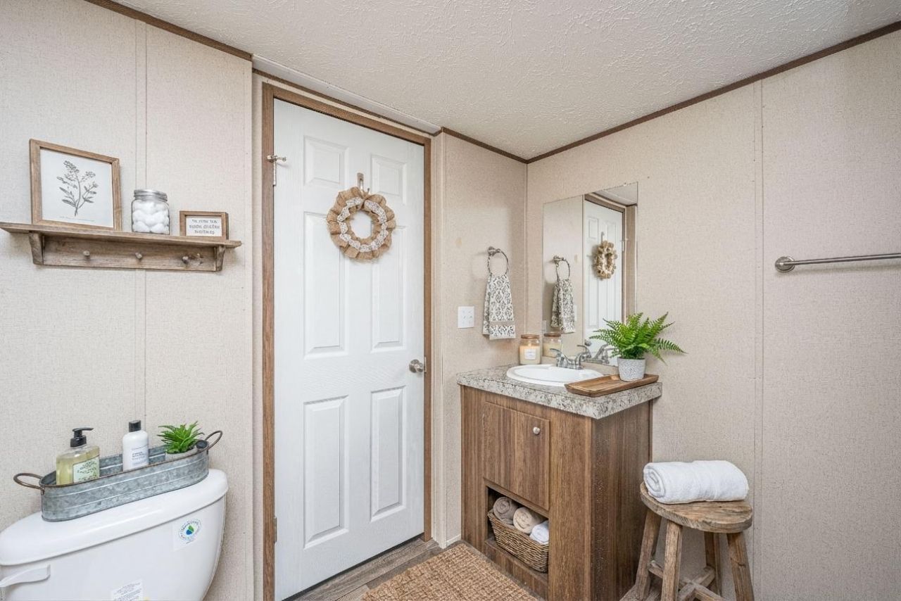 268 Rodeo Drive Photo 38