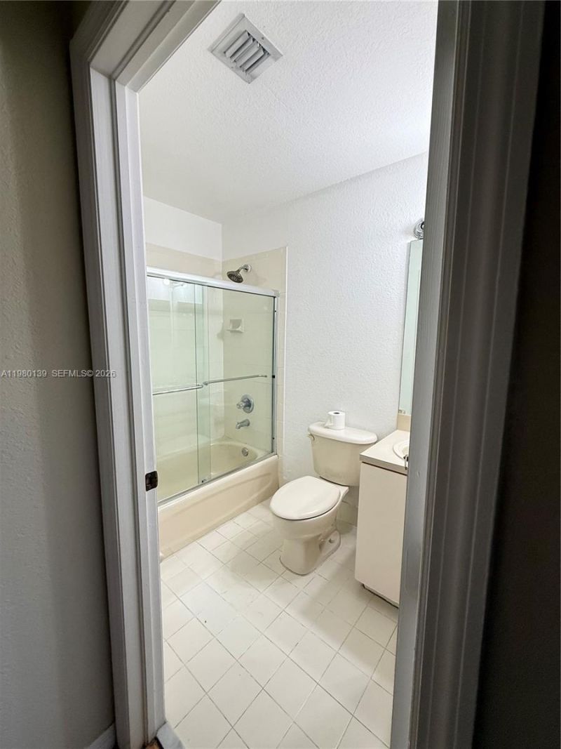 8838 W Flagler St , Unit 209, Miami, FL 33174 Photo