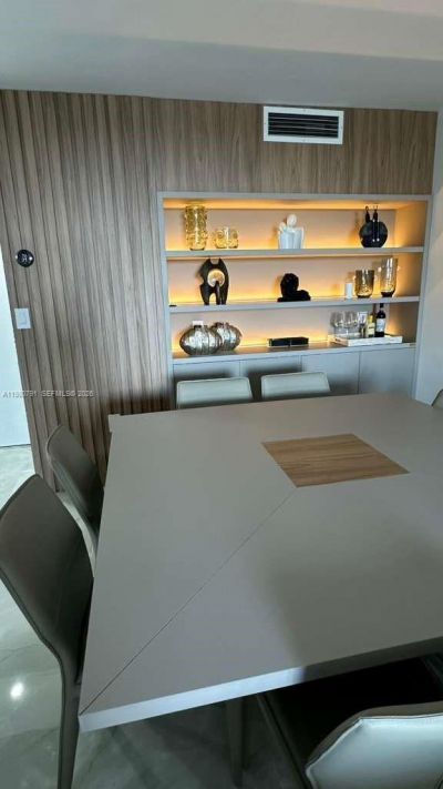 20505 E Country Club Dr , Unit 534, Aventura, FL 33180 Photo