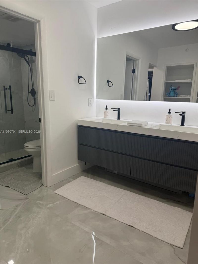 20505 E Country Club Dr , Unit 534, Aventura, FL 33180 Photo