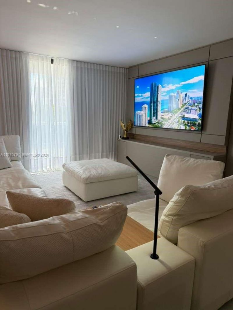 20505 E Country Club Dr , Unit 534, Aventura, FL 33180 Photo