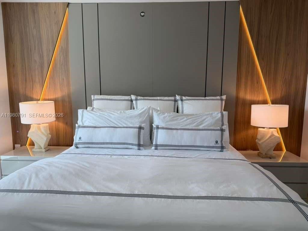 20505 E Country Club Dr , Unit 534, Aventura, FL 33180 Photo