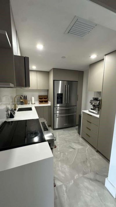 20505 E Country Club Dr , Unit 534, Aventura, FL 33180 Photo