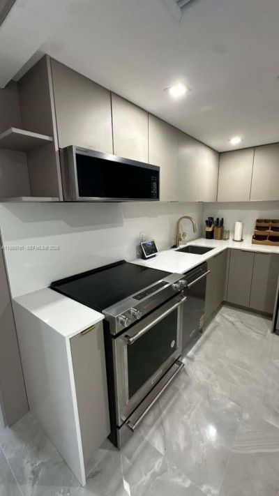 20505 E Country Club Dr , Unit 534, Aventura, FL 33180 Photo