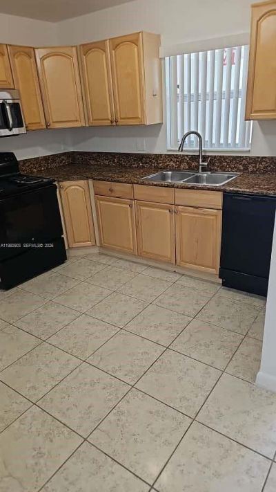 3167 Auburn Boulevard , Unit 203, Fort Lauderdale, FL 33312 Photo