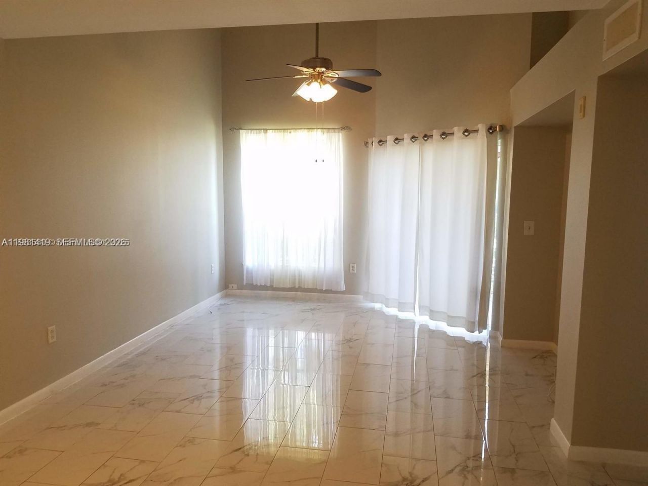 4863 Via Palm Lks, Unit 806, West Palm Beach, FL 33417 Photo