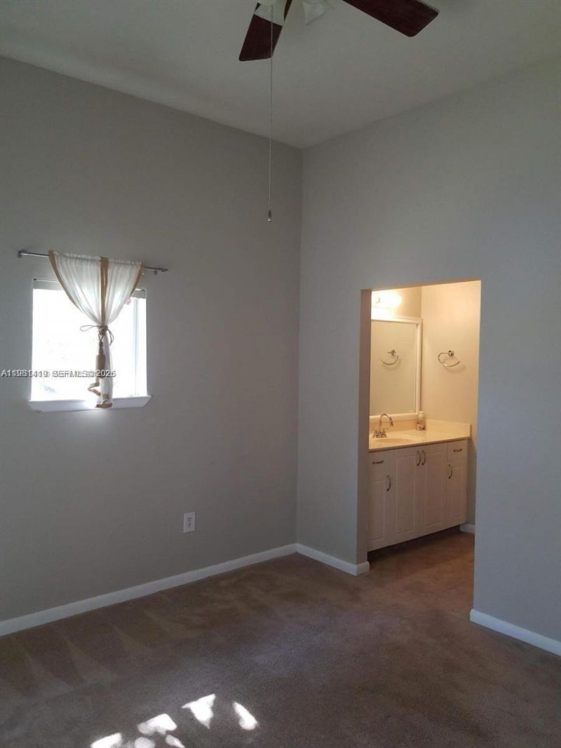 4863 Via Palm Lks, Unit 806, West Palm Beach, FL 33417 Photo