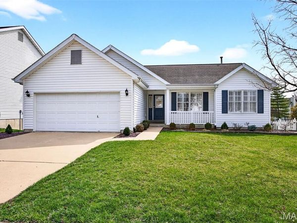 615 Thornridge Drive , O'Fallon, MO 63368