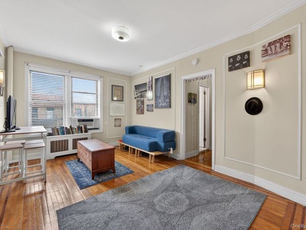 225 Bennett Avenue, Unit 4C, New York (Manhattan), NY 10040