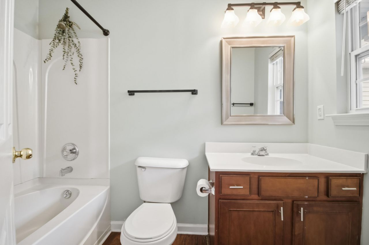 325 Slow Mill Drive Photo 11