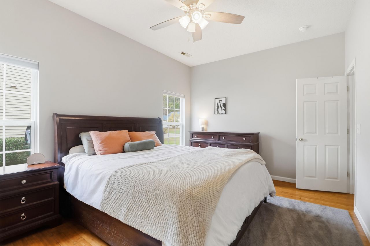 325 Slow Mill Drive Photo 13