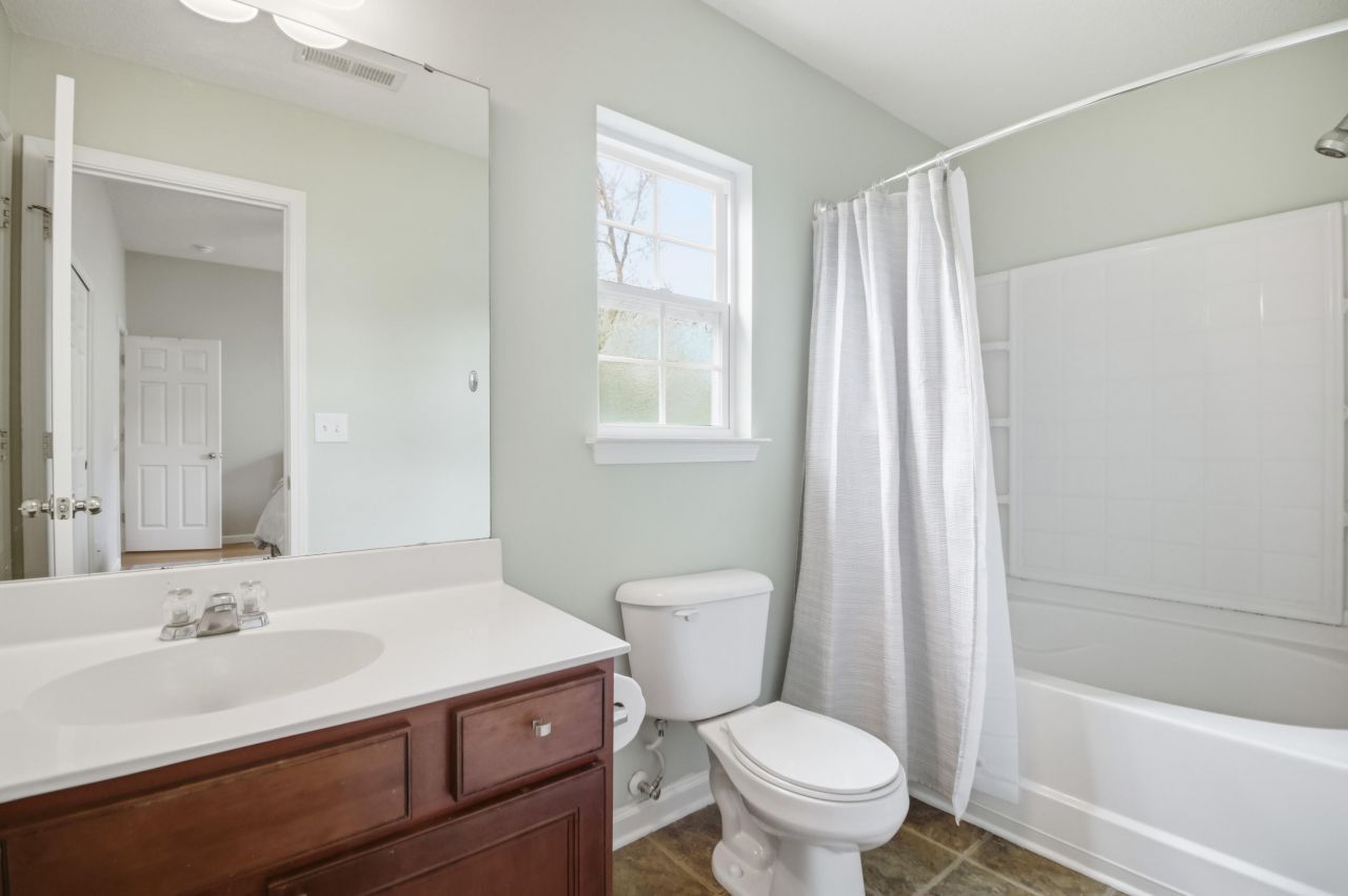 325 Slow Mill Drive Photo 14