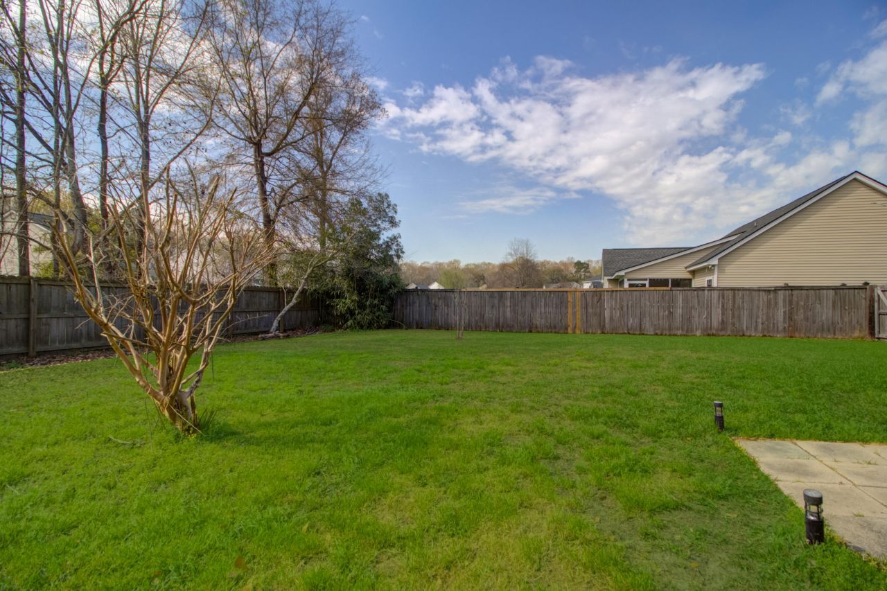 325 Slow Mill Drive Photo 17