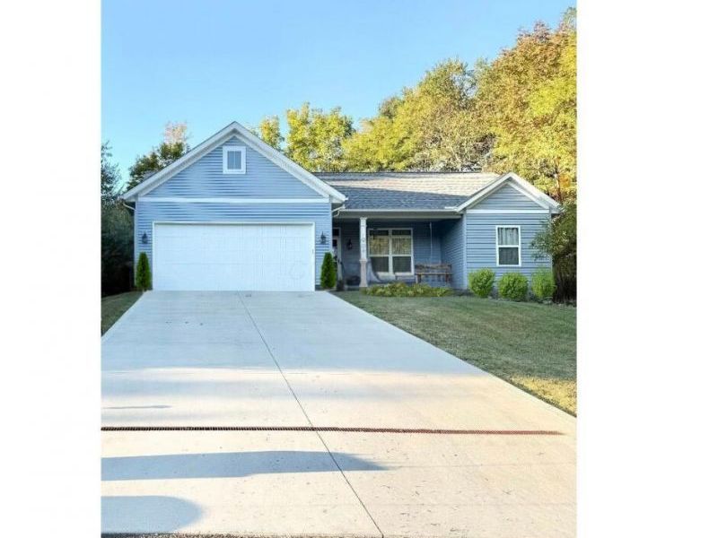 124 Heatherwood Drive, Howard, OH 43028 Photo 1