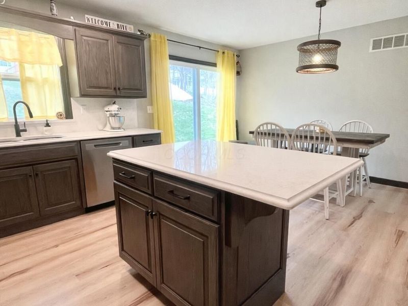 124 Heatherwood Drive, Howard, OH 43028 Photo 9