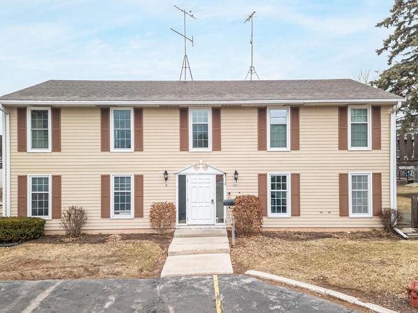 3901 Country PLACE, Unit D, Sheboygan, WI 53081