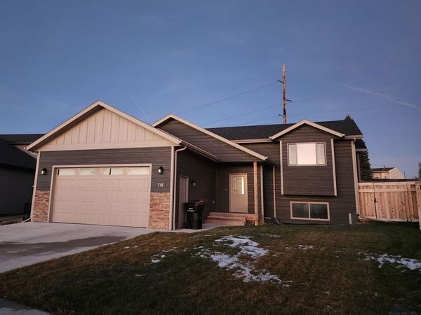 718 BRAELYNN LN, Rapid City, SD 57701